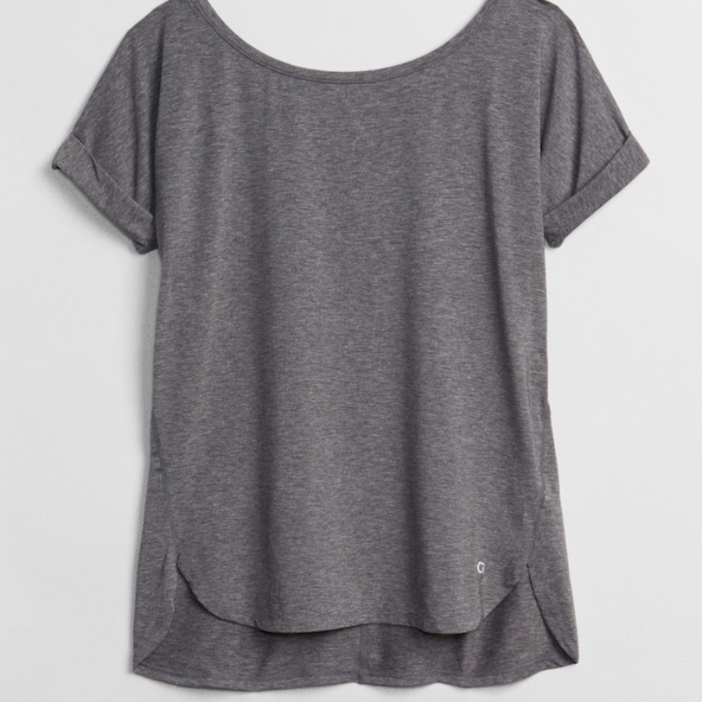 GapFit Breathe roll sleeve athleisure top